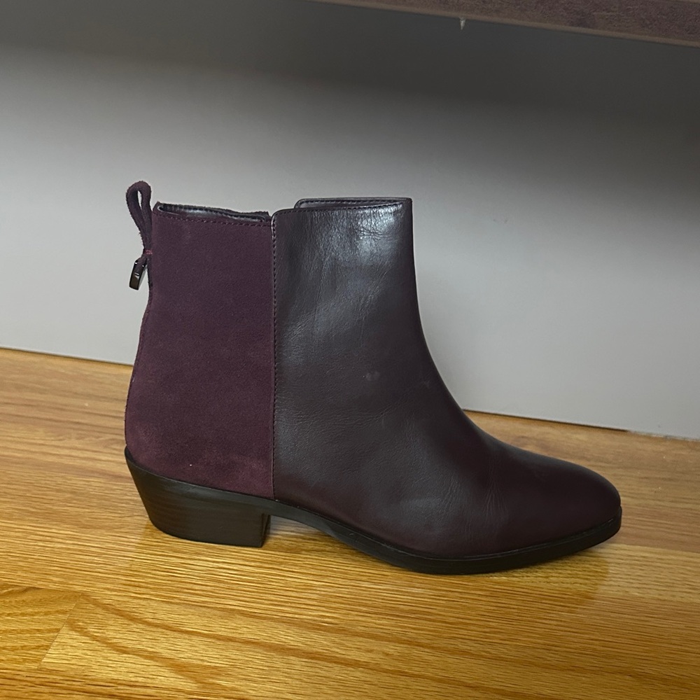 Women’s Burgundy Leather Boots